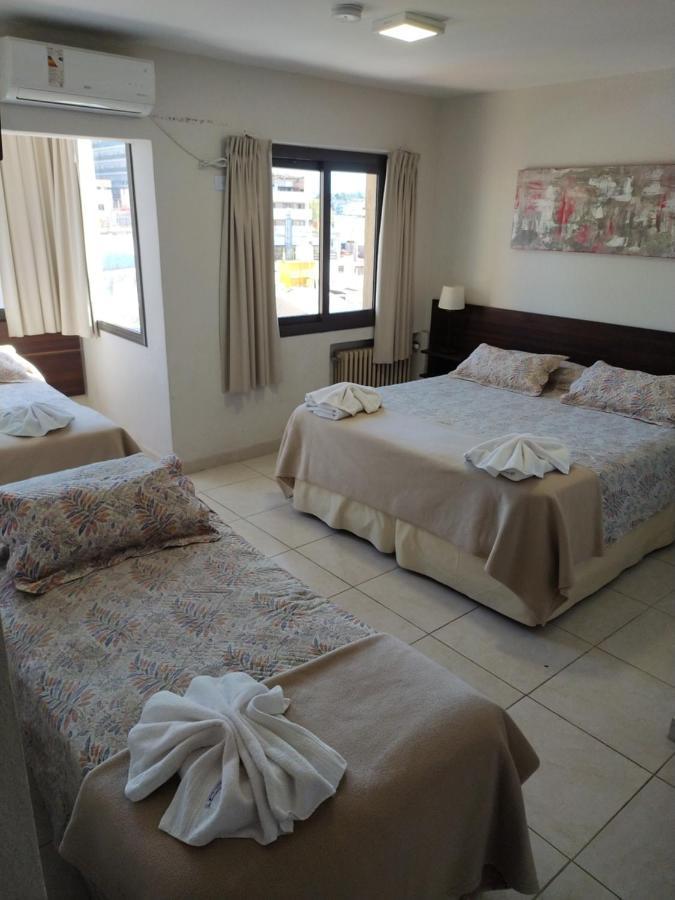 Hotel Hurlingham 维拉卡洛斯帕兹 外观 照片