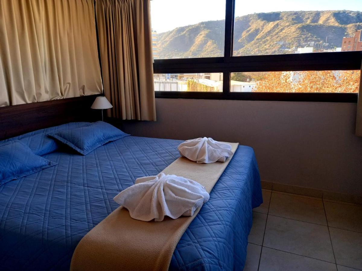 Hotel Hurlingham 维拉卡洛斯帕兹 外观 照片