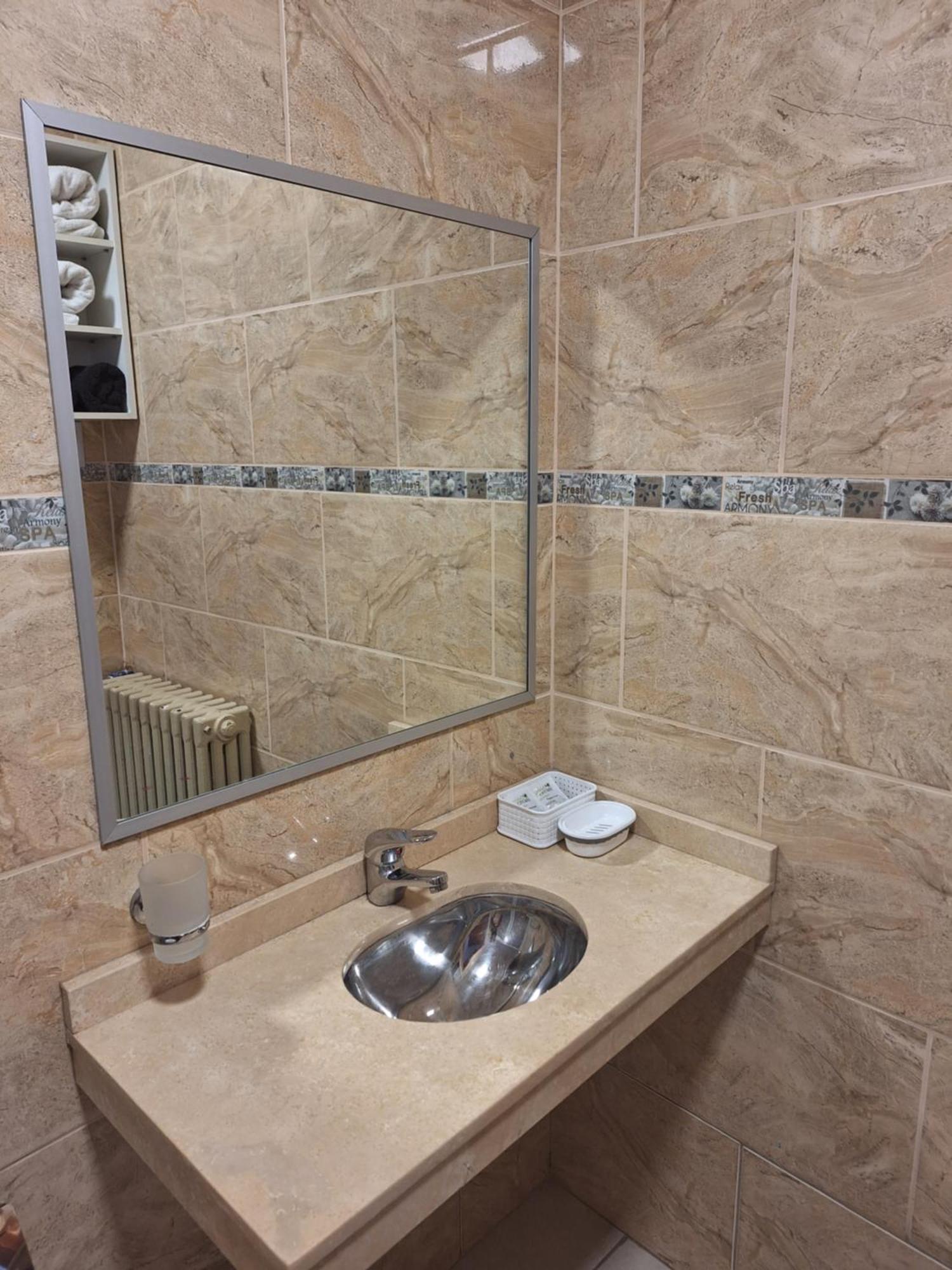 Hotel Hurlingham 维拉卡洛斯帕兹 外观 照片