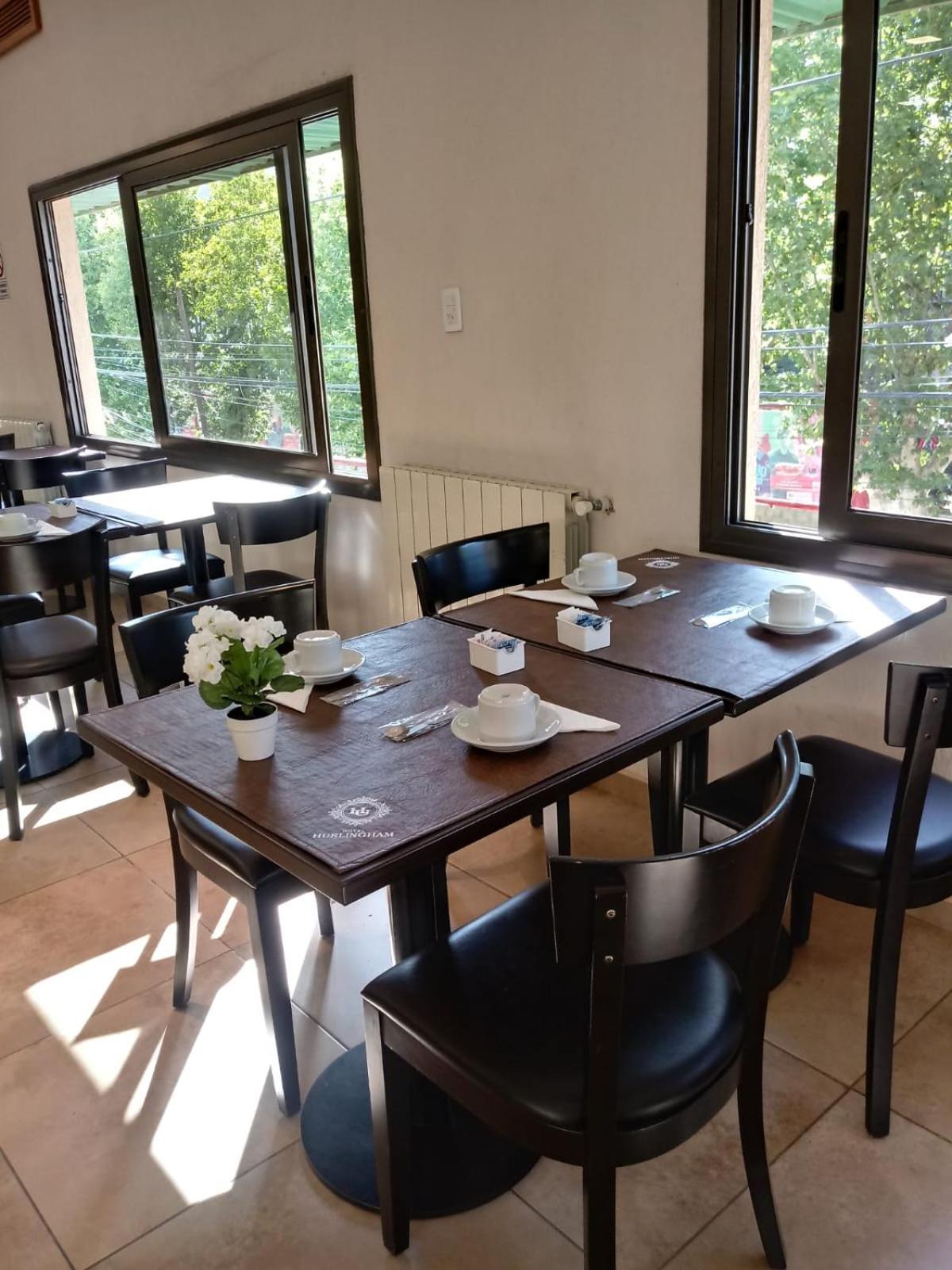 Hotel Hurlingham 维拉卡洛斯帕兹 外观 照片