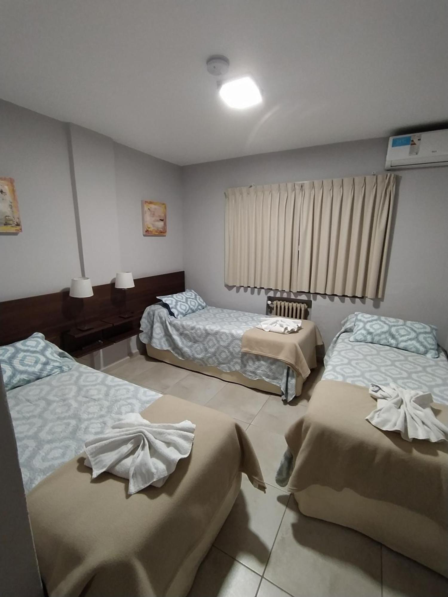 Hotel Hurlingham 维拉卡洛斯帕兹 客房 照片